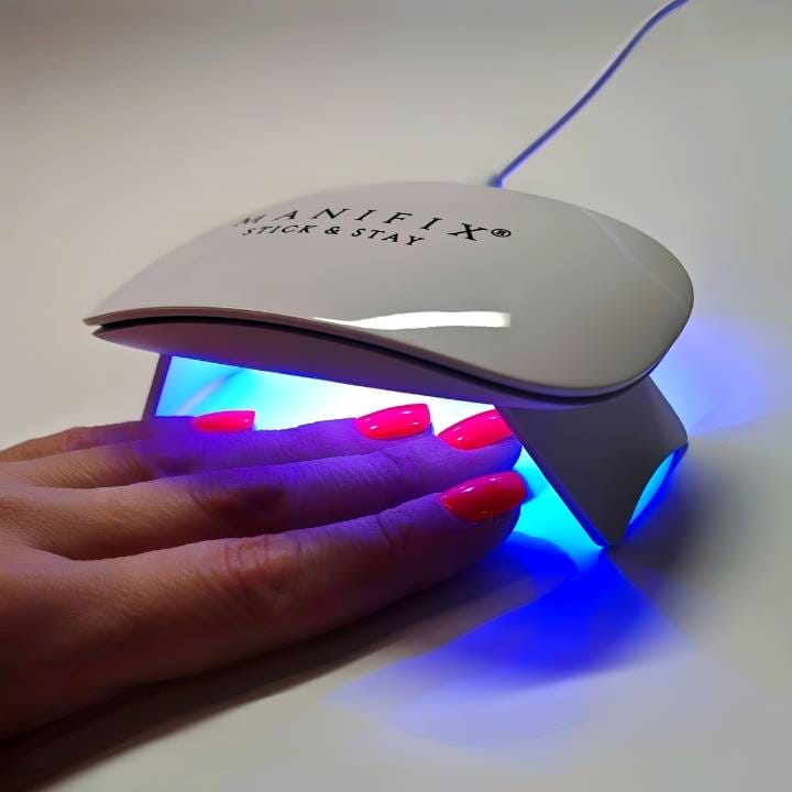 anwendung uv nagelfolien manifix 11