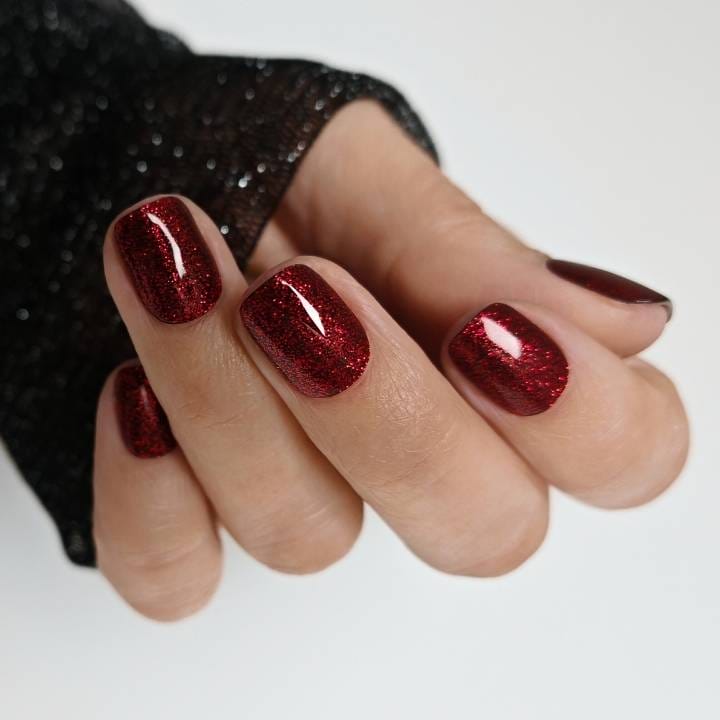 the-queen-red-glitter-uv-nagelfolie-manifix