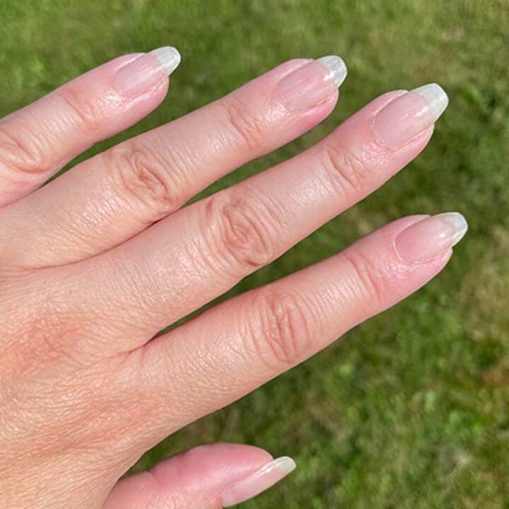5 einfache Nageldesigns für jeden Tag – mit den schönsten Farben passend zu deinem Alltag