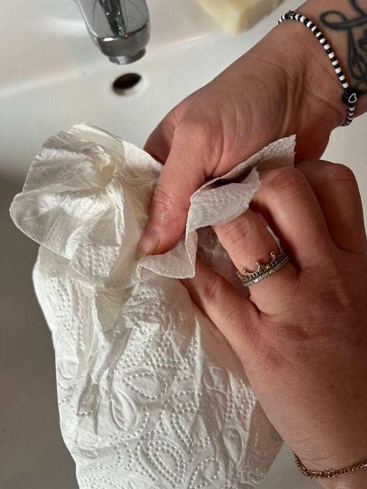 Fehlersicherheit bei UV-Nagelfolien – Häufige Fehler, einfache Lösungen und Pflegetipps für langanhaltend schöne Nägel