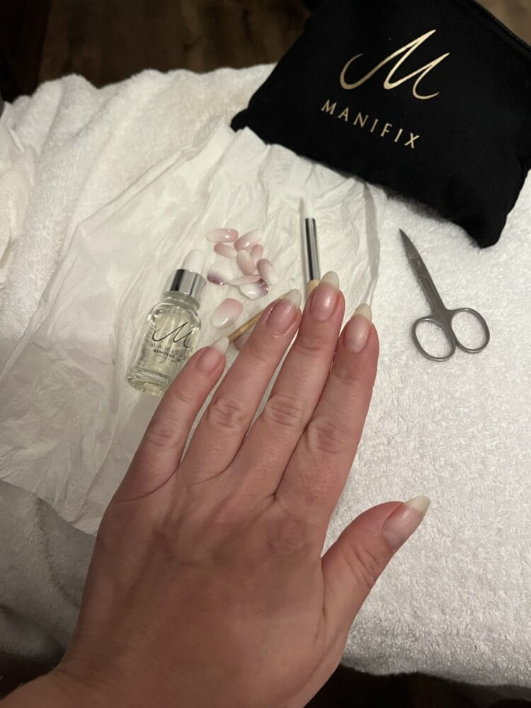 Winter Nägel 2025 Die schönsten Farben, Designs und Trends für kalte Tage