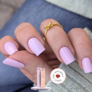 Frühling Nägel im Trend Warum UV-Folien jetzt so beliebt sind