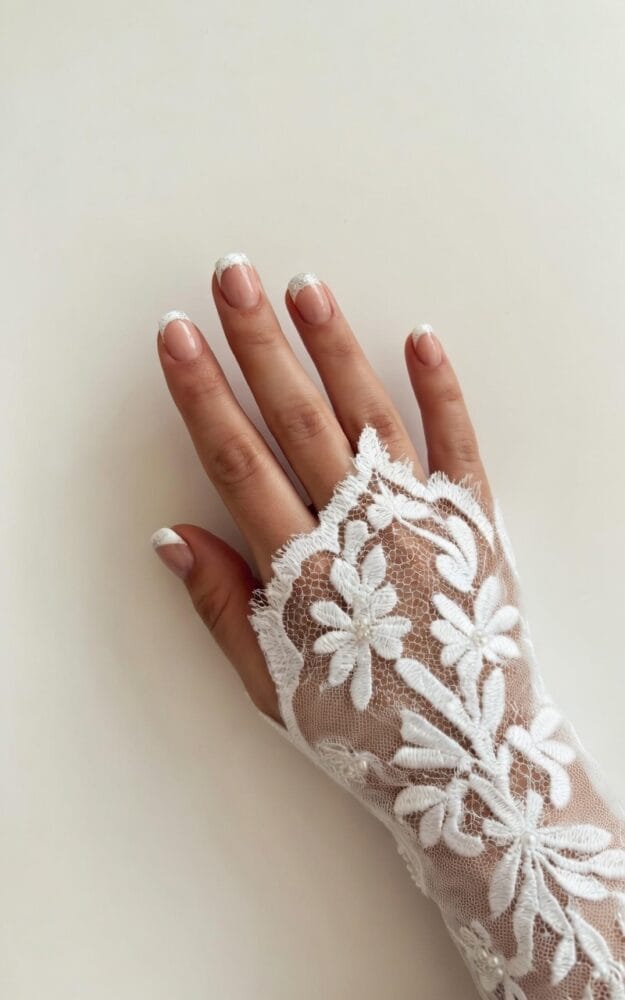 Brautnägel Finde deine 4 Highlights für den perfekten Look (4)