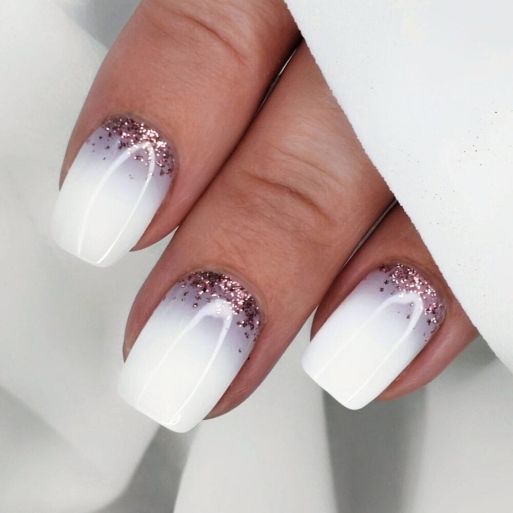 ​Lila Nageldesign 5 Profi-Geheimnisse für die perfekte Maniküre (3)